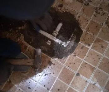 江北卫生间漏水维修公司为您分享下卫生间渗水如何处理及注意事项